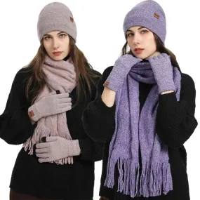 Bonnet, écharpe et gants en peluche