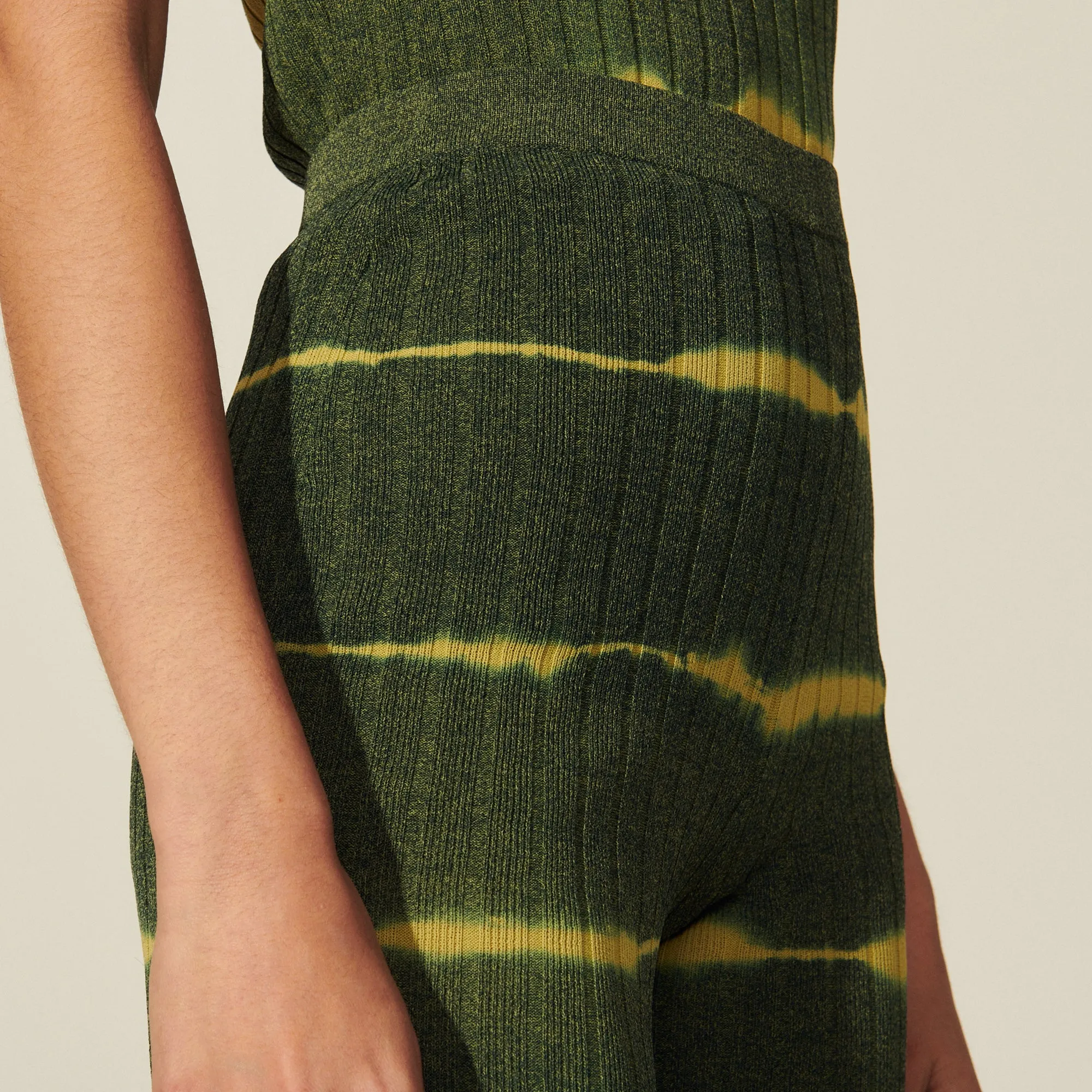 Pantalon tie and dye en maille